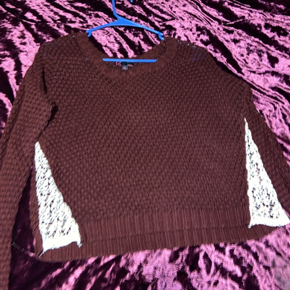 Pretty long sleeve T/O sweater